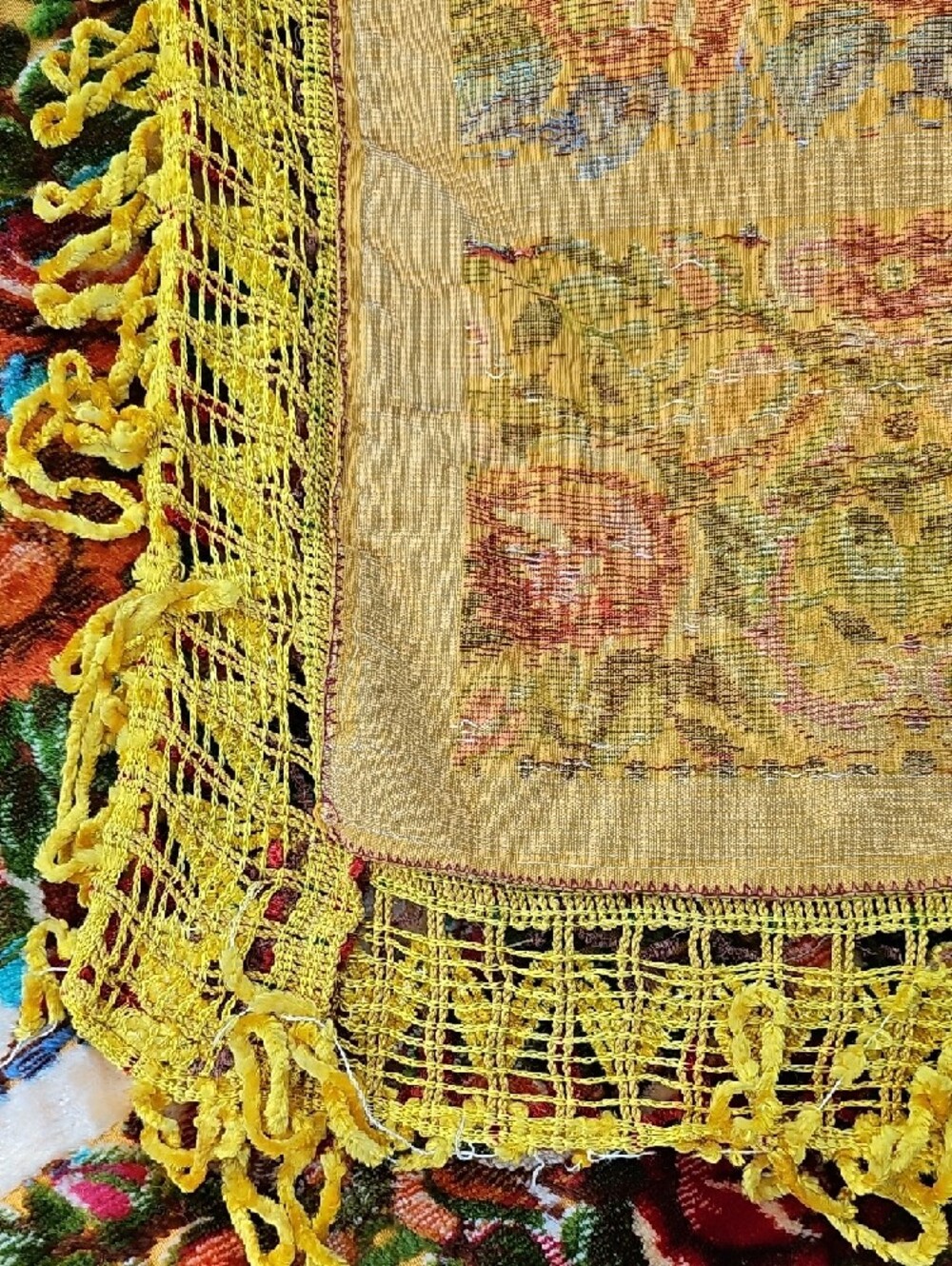 Vibrant Floral Tapestry Bedspread with Cherub Motif - Picture 9 of 9